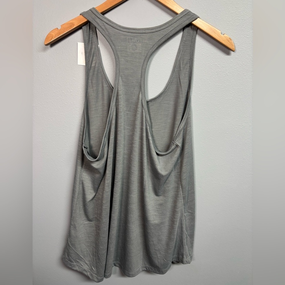 Elegant Gray Racerback Tank Top - Picture 3 of 4
